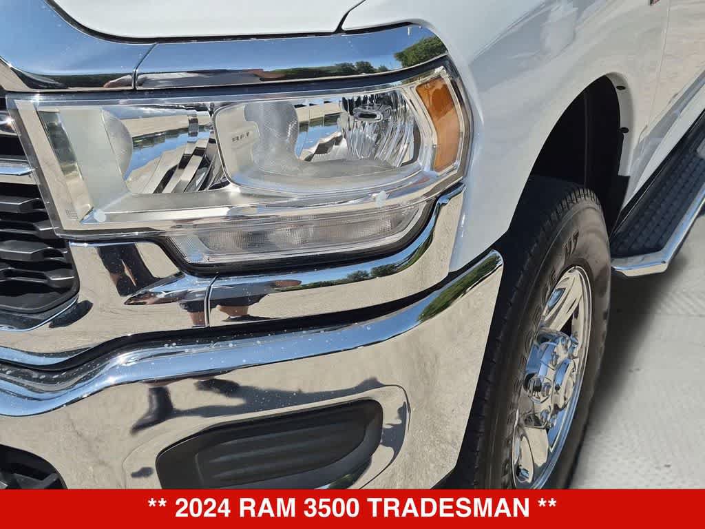 Used 2024 RAM 3500 Tradesman w/ Towing Technology Group AWD/4WD image 10