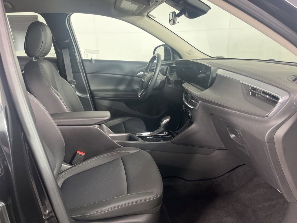 Certified 2025 Buick Encore GX Preferred image 6