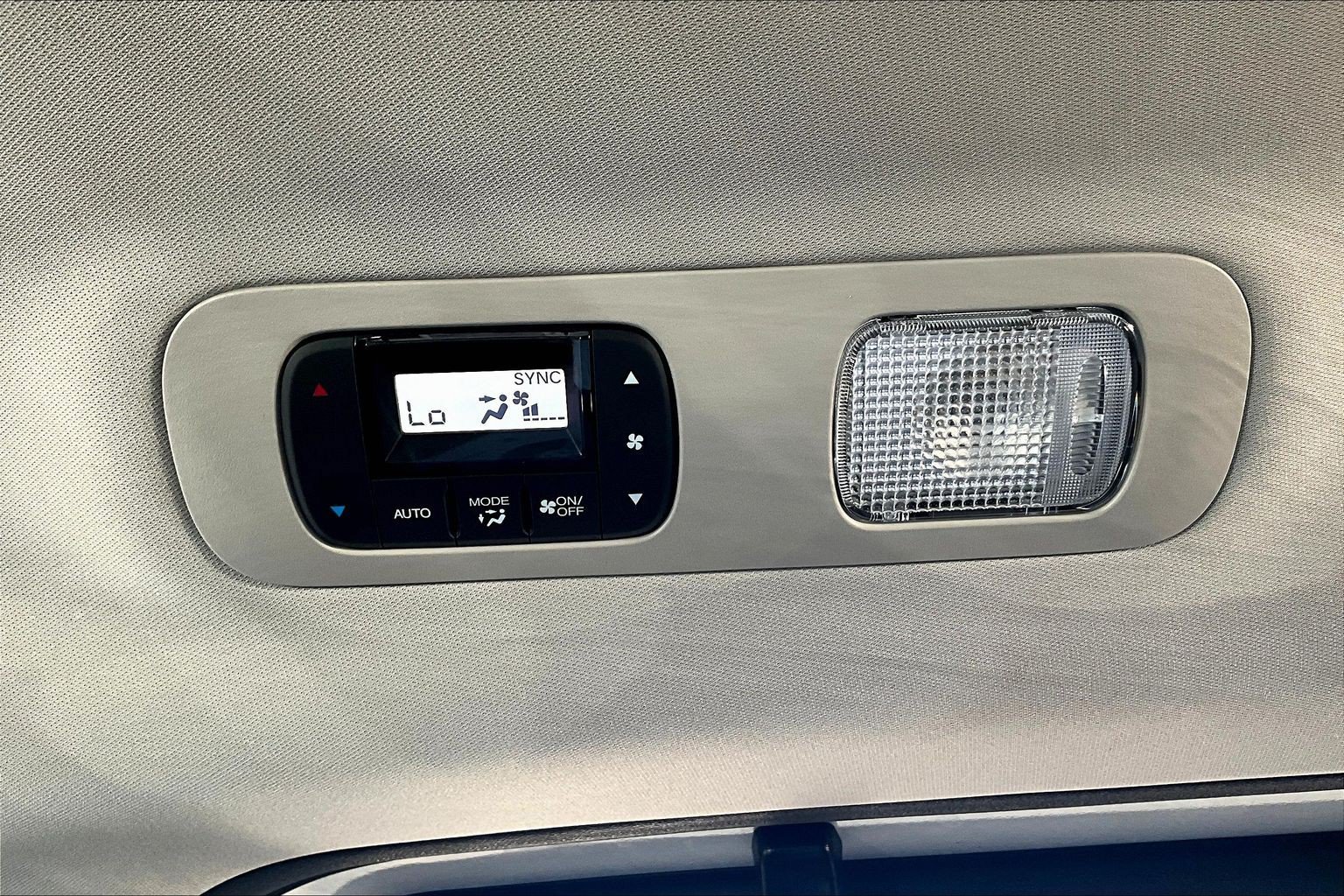 Certified 2025 Honda Odyssey EX-L image 24