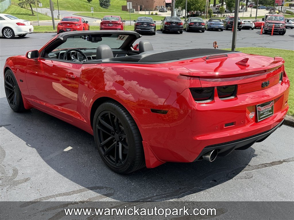 Used 2011 Chevrolet Camaro SS w/ RS Package RWD image 8