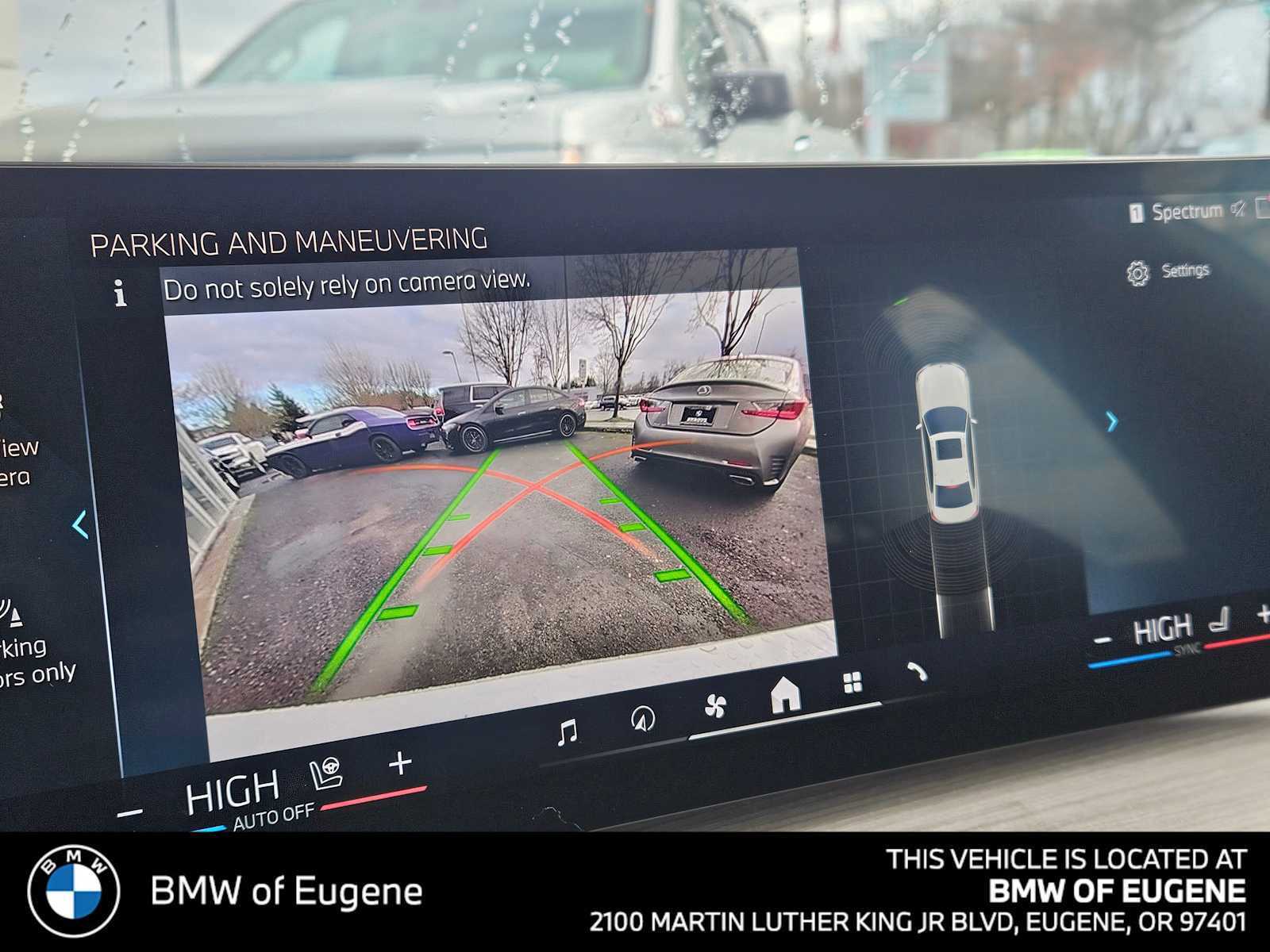 Used 2025 BMW 330i xDrive Sedan w/ Convenience Package image 28