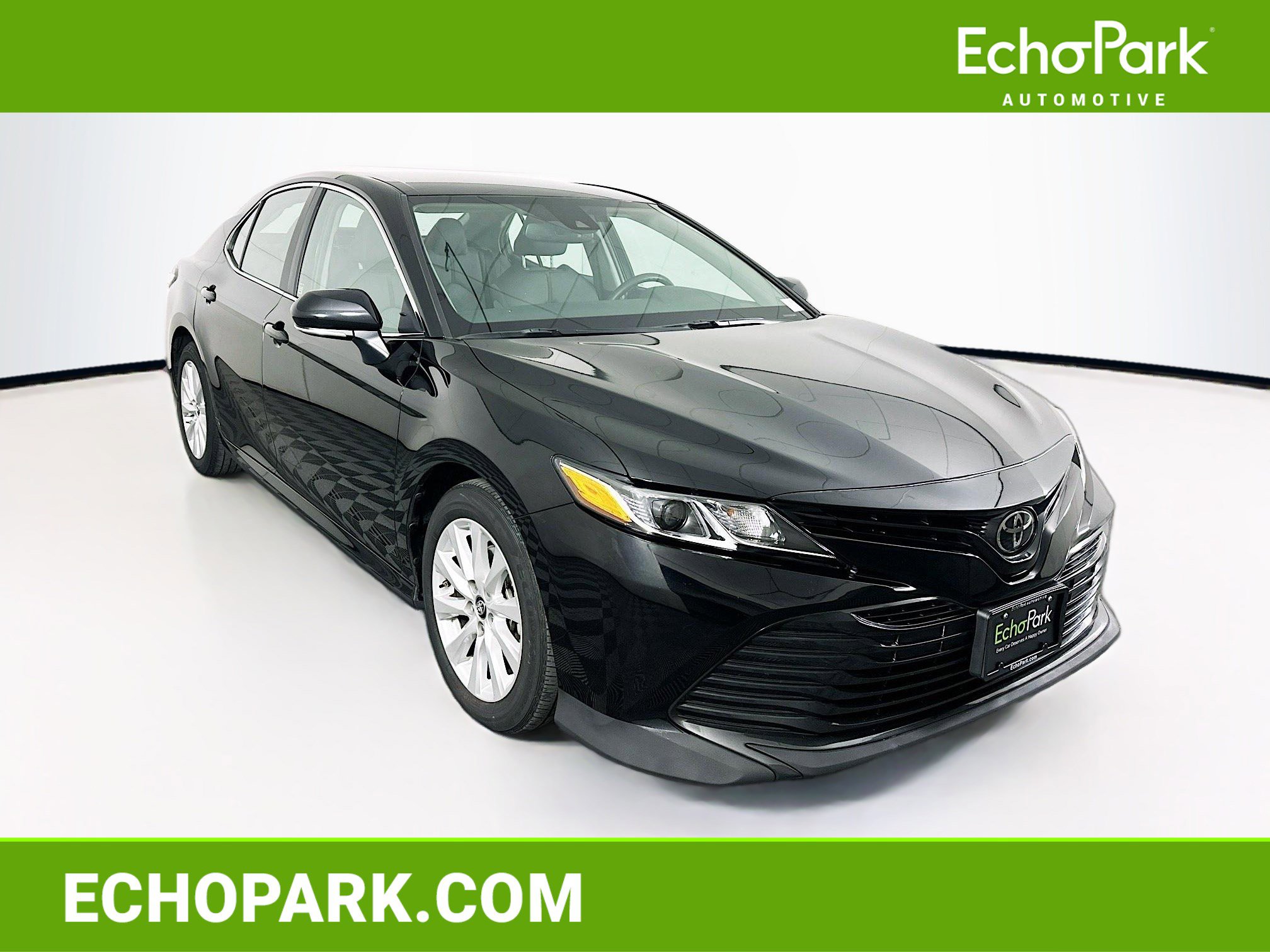Used 2019 Toyota Camry LE w/ Convenience Package image 1