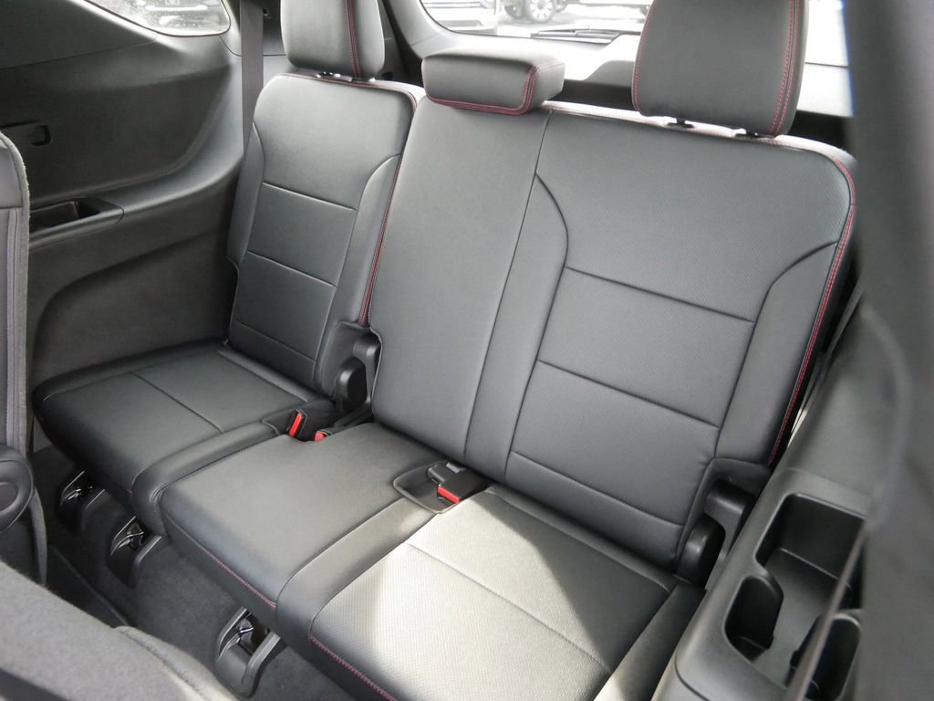 Certified 2025 Chevrolet Traverse RS w/ LPO, Floor Liner Package image 22