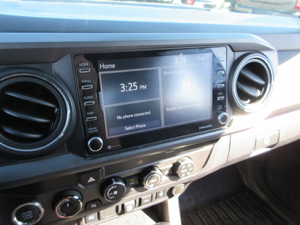 Used 2020 Toyota Tacoma TRD Off-Road AWD/4WD image 27