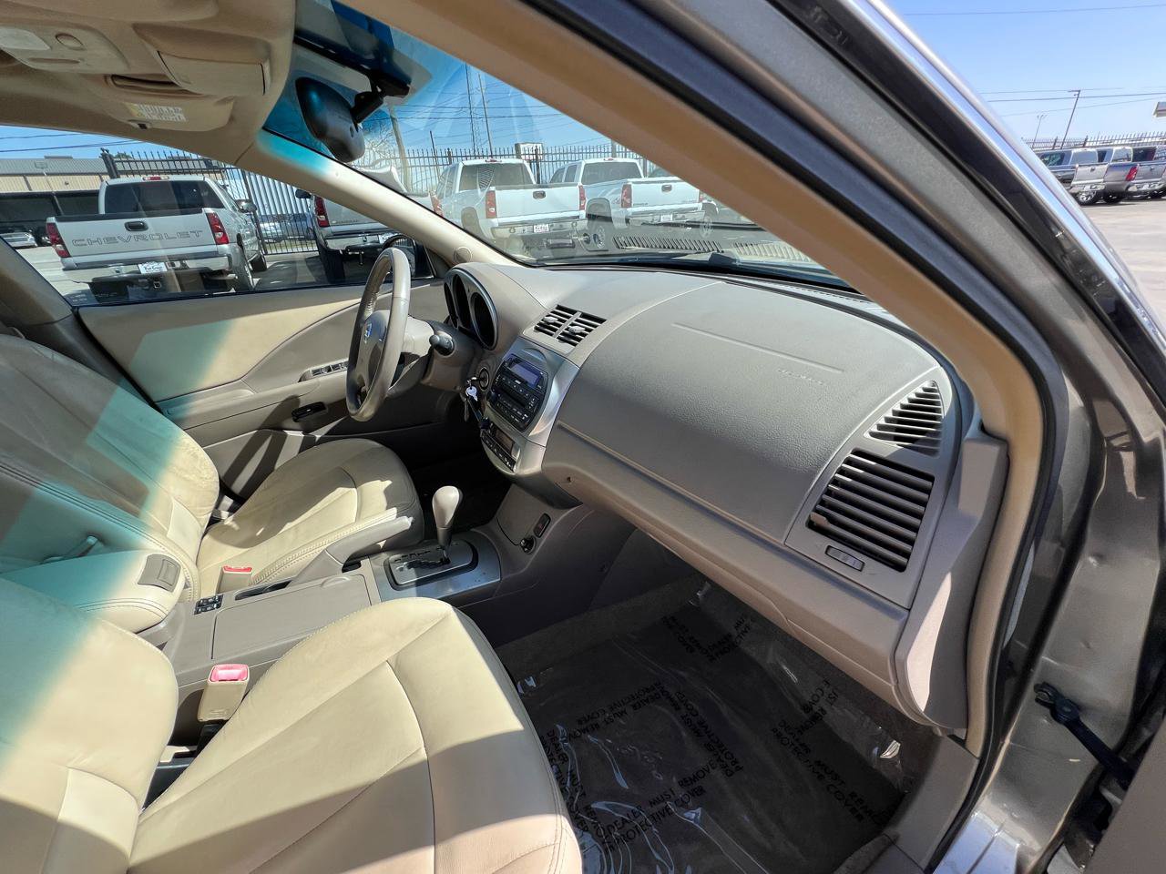 Used 2003 Nissan Altima 3.5 SE FWD image 37