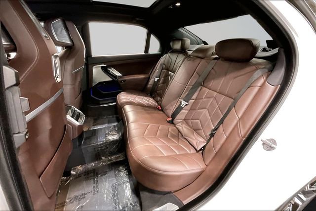 Used 2024 BMW 740i xDrive w/ Premium Package AWD/4WD image 27