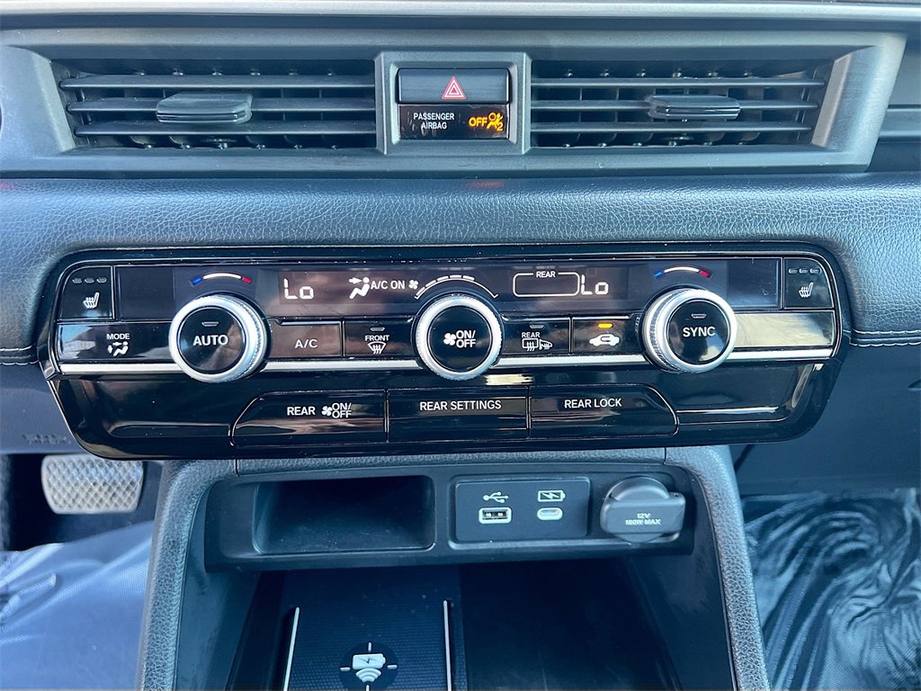 Used 2023 Honda Pilot Touring image 16