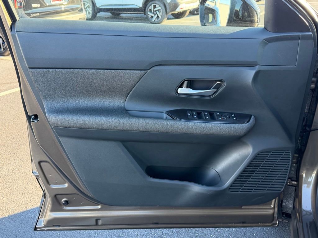 New 2026 Nissan Kicks SV w/ SV Premium Package image 12