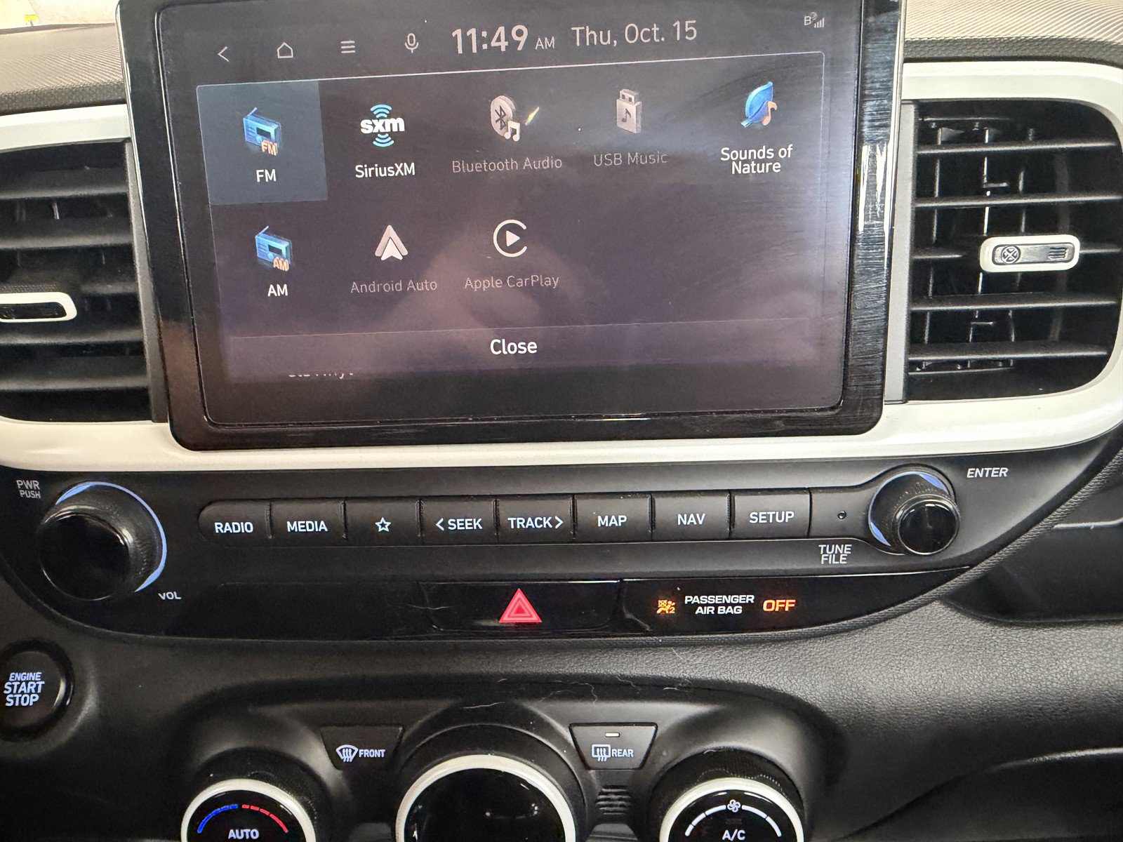 Used 2025 Hyundai Venue Limited FWD image 14