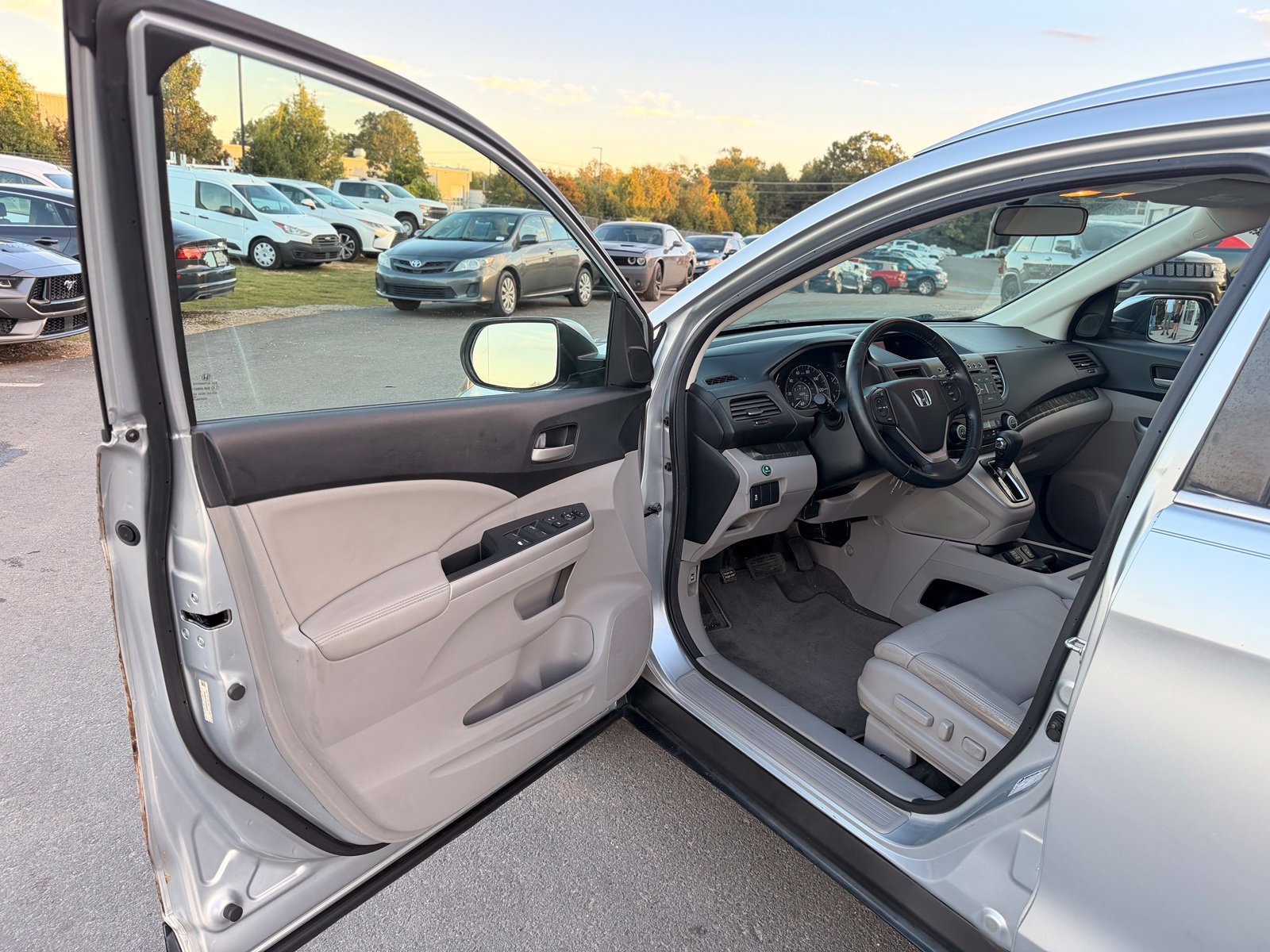 Used 2013 Honda CR-V EX-L image 12