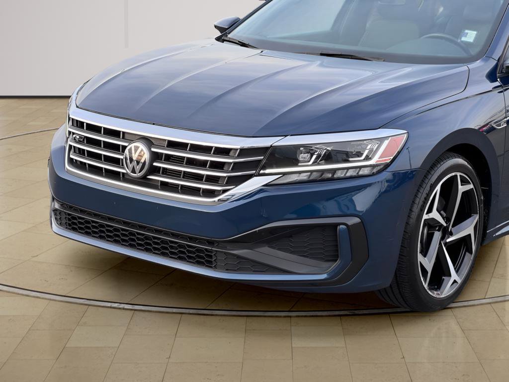 Used 2022 Volkswagen Passat 2.0T R-Line image 37