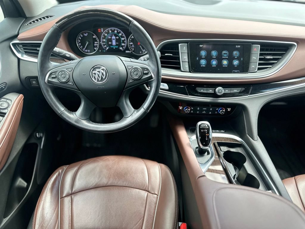 Used 2018 Buick Enclave Avenir w/ Avenir Technology Package AWD/4WD image 11