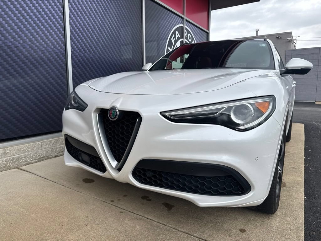 Used 2020 Alfa Romeo Stelvio Ti Sport AWD/4WD image 18