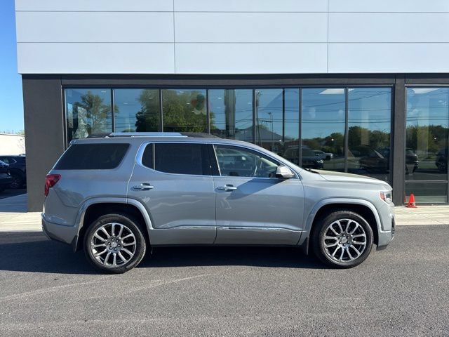 Used 2023 GMC Acadia Denali w/ Denali Technology Package AWD/4WD image 2