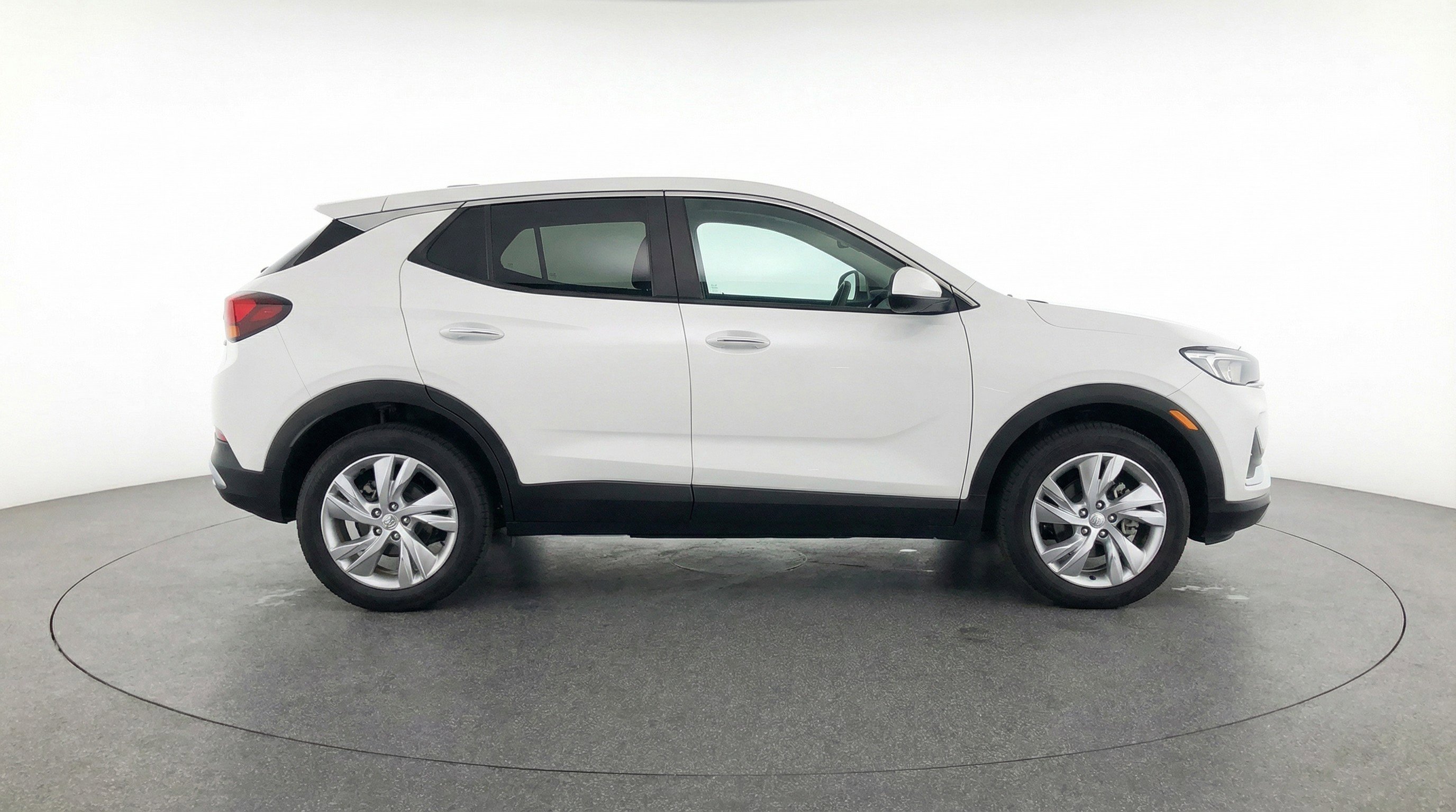 Used 2025 Buick Encore GX Preferred AWD/4WD image 11