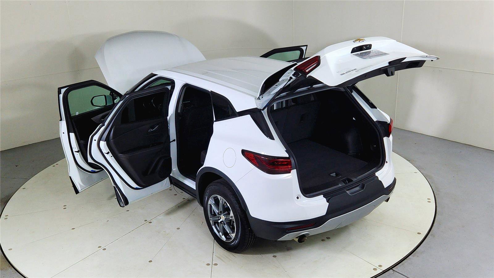 Used 2023 Chevrolet Blazer LT image 26