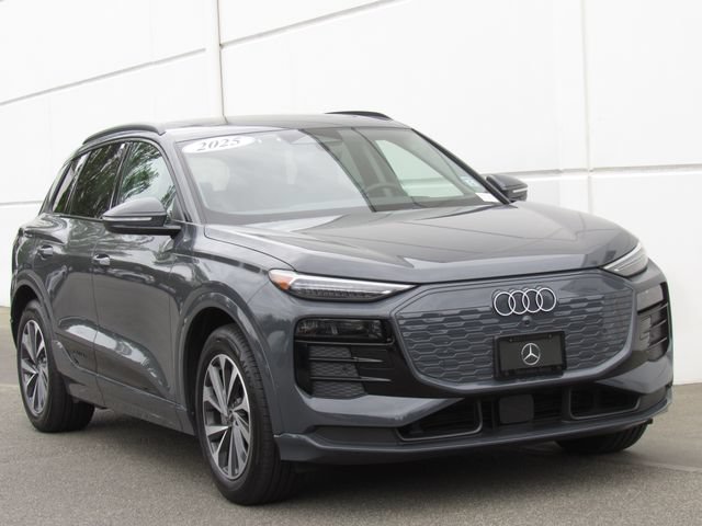 Used 2025 Audi Q6 e-tron Prestige AWD/4WD image 2