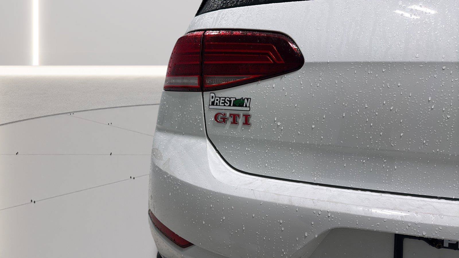Used 2020 Volkswagen Golf 4-Door FWD image 29