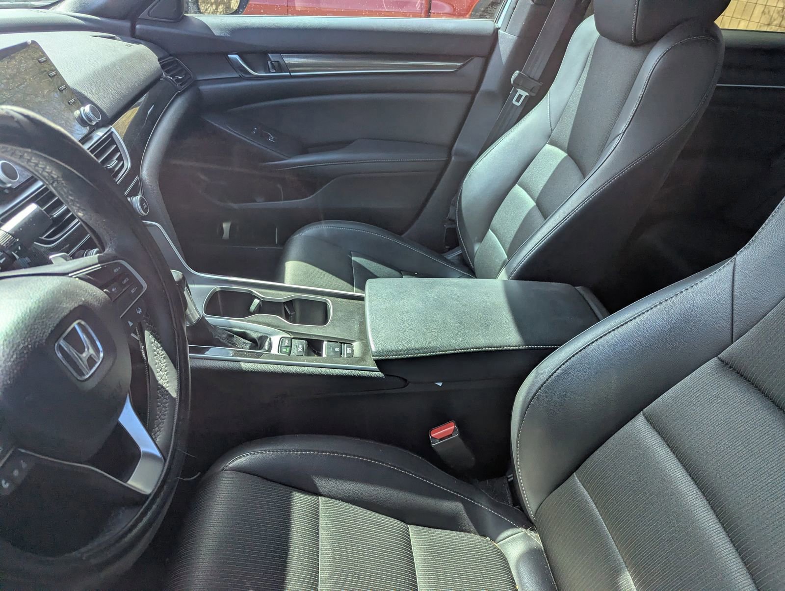 Used 2022 Honda Accord Sport image 9