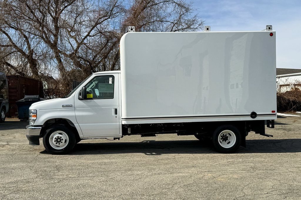 New 2025 Ford E-350 and Econoline 350 Super Duty w/ Power Equipment Group RWD image 6