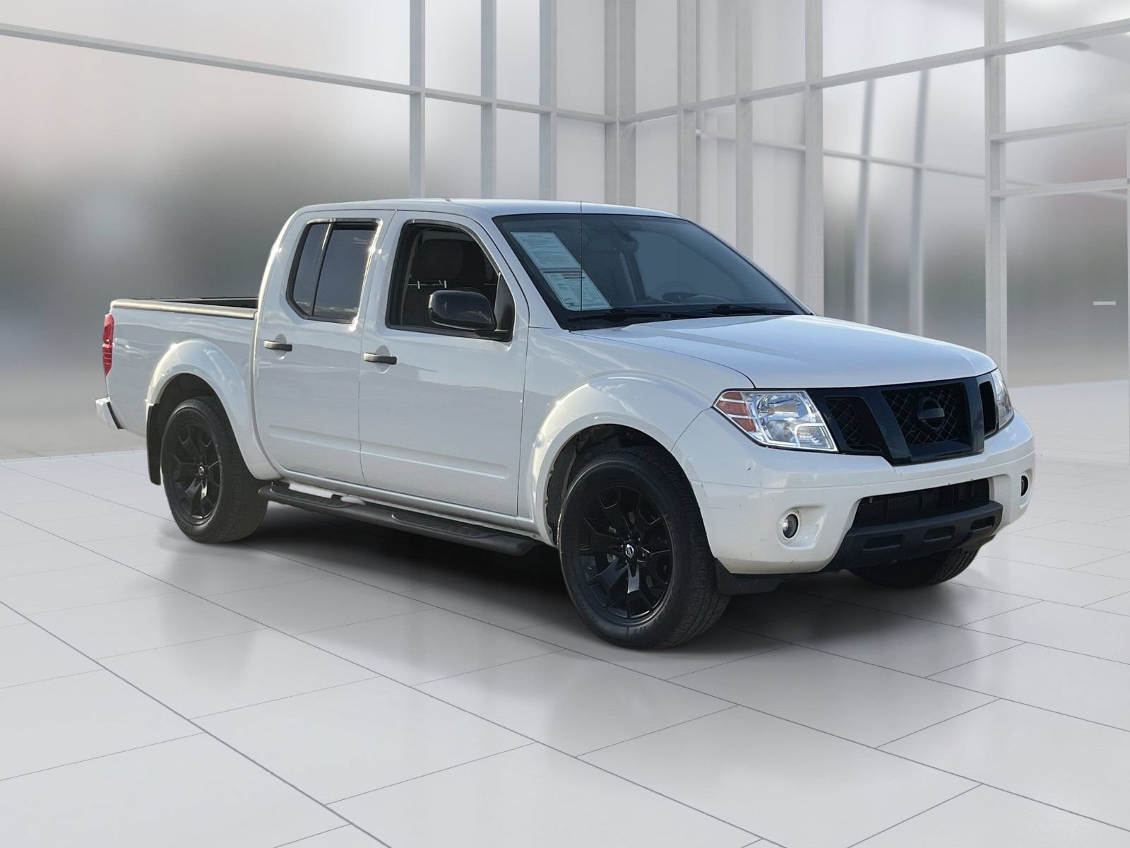 Used 2020 Nissan Frontier SV w/ Midnight Edition Floor Mats RWD image 8