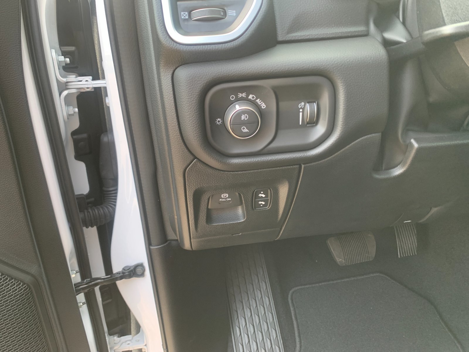 New 2026 RAM 1500 Big Horn AWD/4WD image 28
