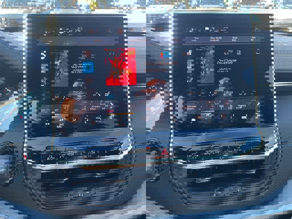 New 2026 Jeep Compass Limited image 25