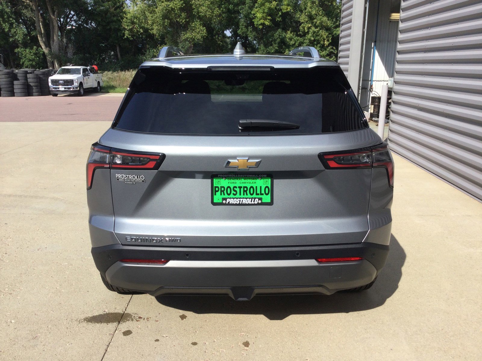 New 2025 Chevrolet Equinox LT w/ Convenience Package II image 4