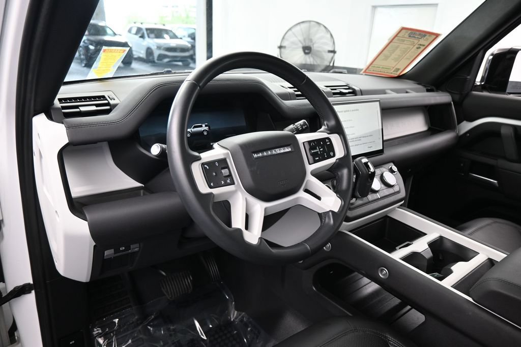 Used 2025 Land Rover Defender 110 S AWD/4WD image 12