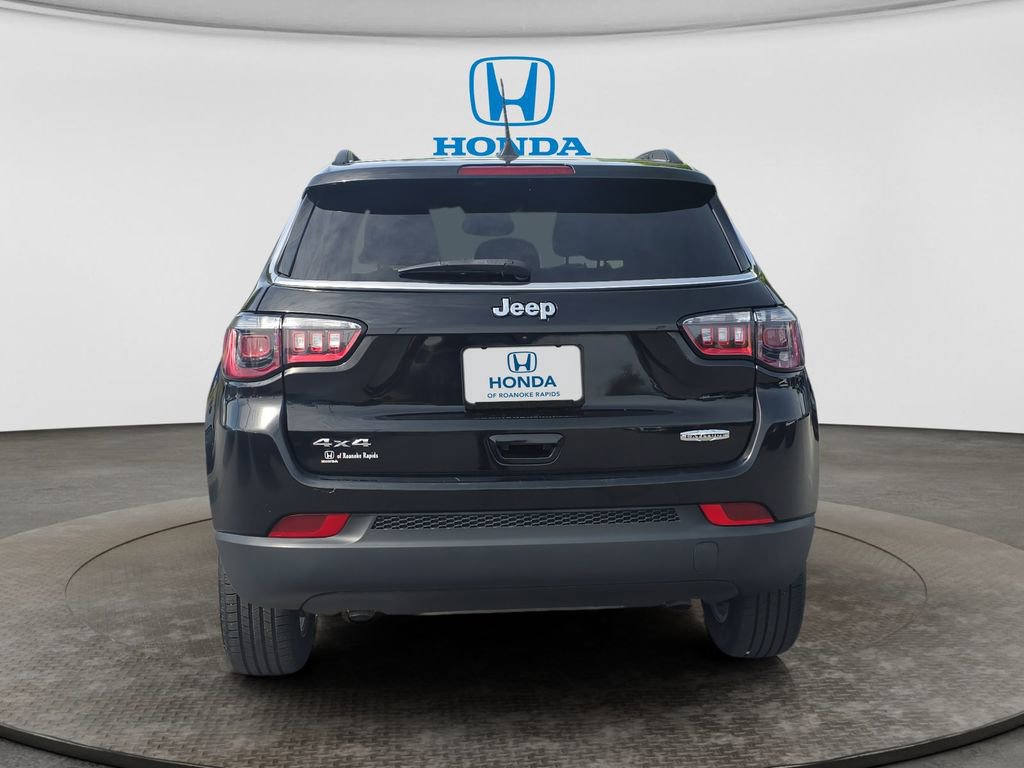 Used 2024 Jeep Compass Latitude AWD/4WD image 4