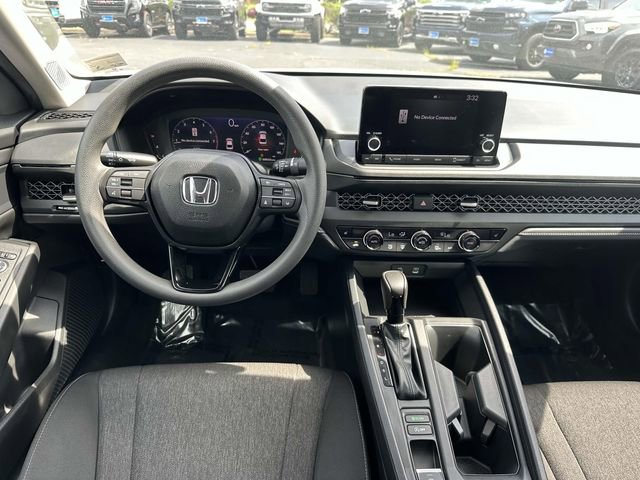 Used 2025 Honda Accord SE image 17