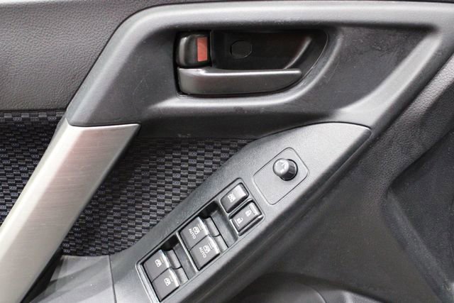 Used 2018 Subaru Forester 2.5i Premium w/ All-Weather Package image 18