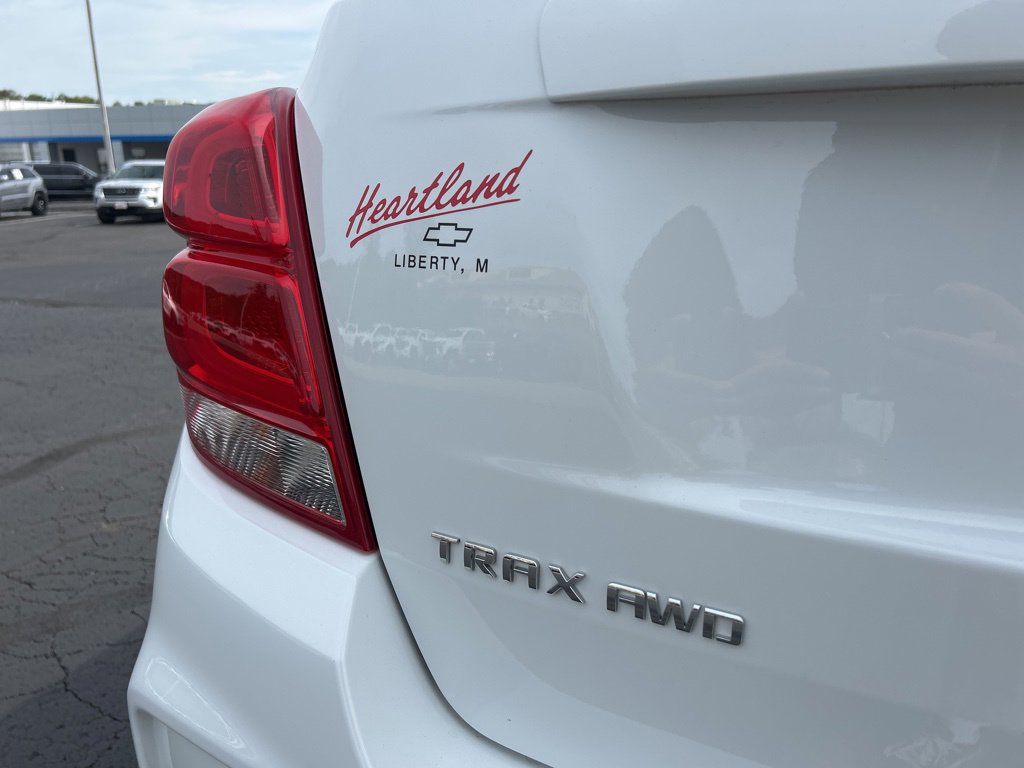 Used 2022 Chevrolet Trax LT w/ LT Convenience Package image 13