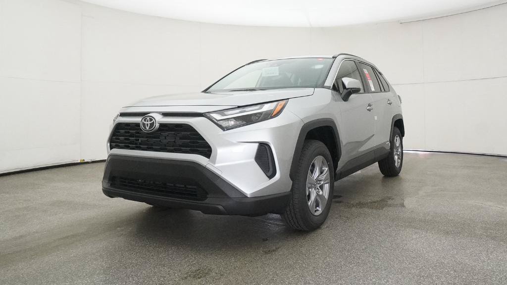 New 2025 Toyota RAV4 XLE AWD/4WD image 19