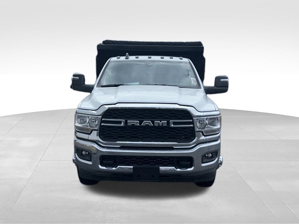 New 2024 RAM 3500 Tradesman w/ Chrome Appearance Group AWD/4WD image 2