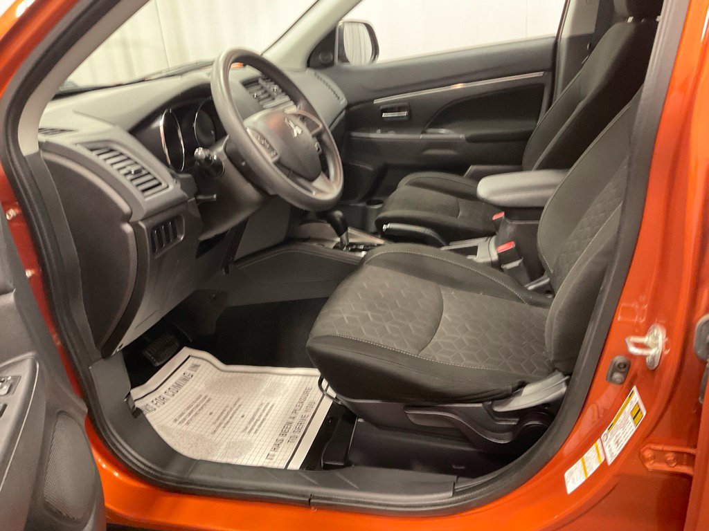Used 2020 Mitsubishi Outlander Sport ES FWD image 13