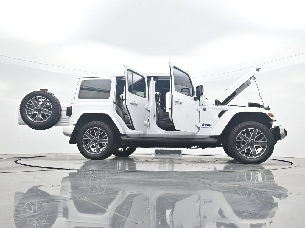 Used 2024 Jeep Wrangler High Altitude AWD/4WD image 43
