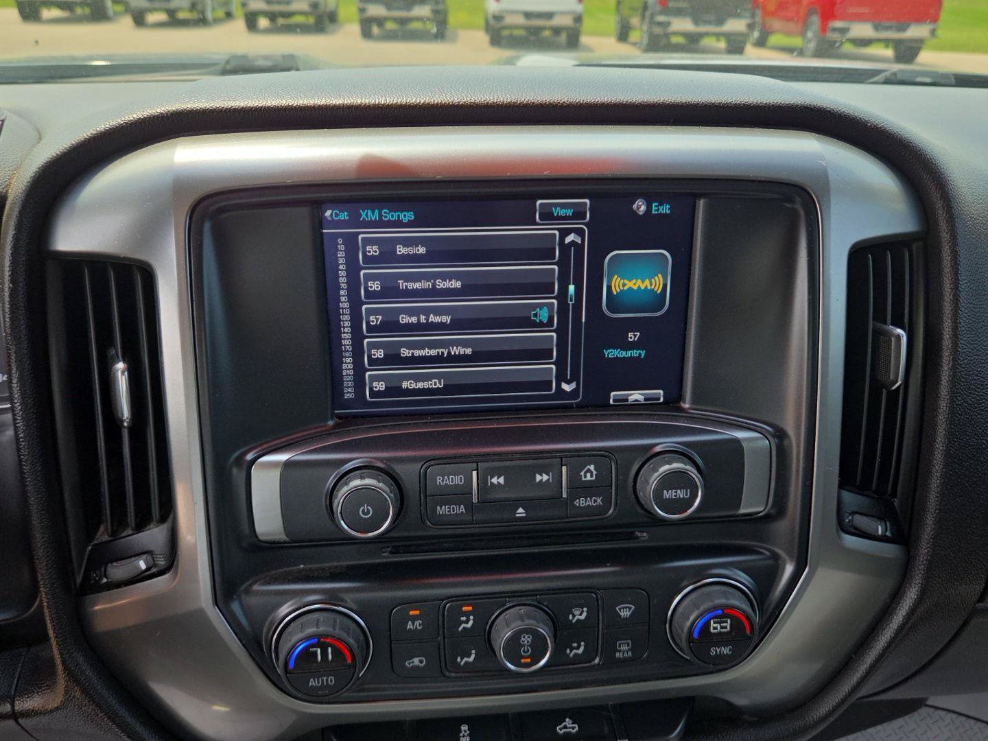 Used 2015 Chevrolet Silverado 2500 LT w/ LT Convenience Package AWD/4WD image 22