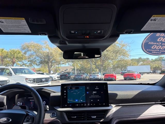 Used 2025 Ford Explorer Platinum w/ LUX Leather Package image 21