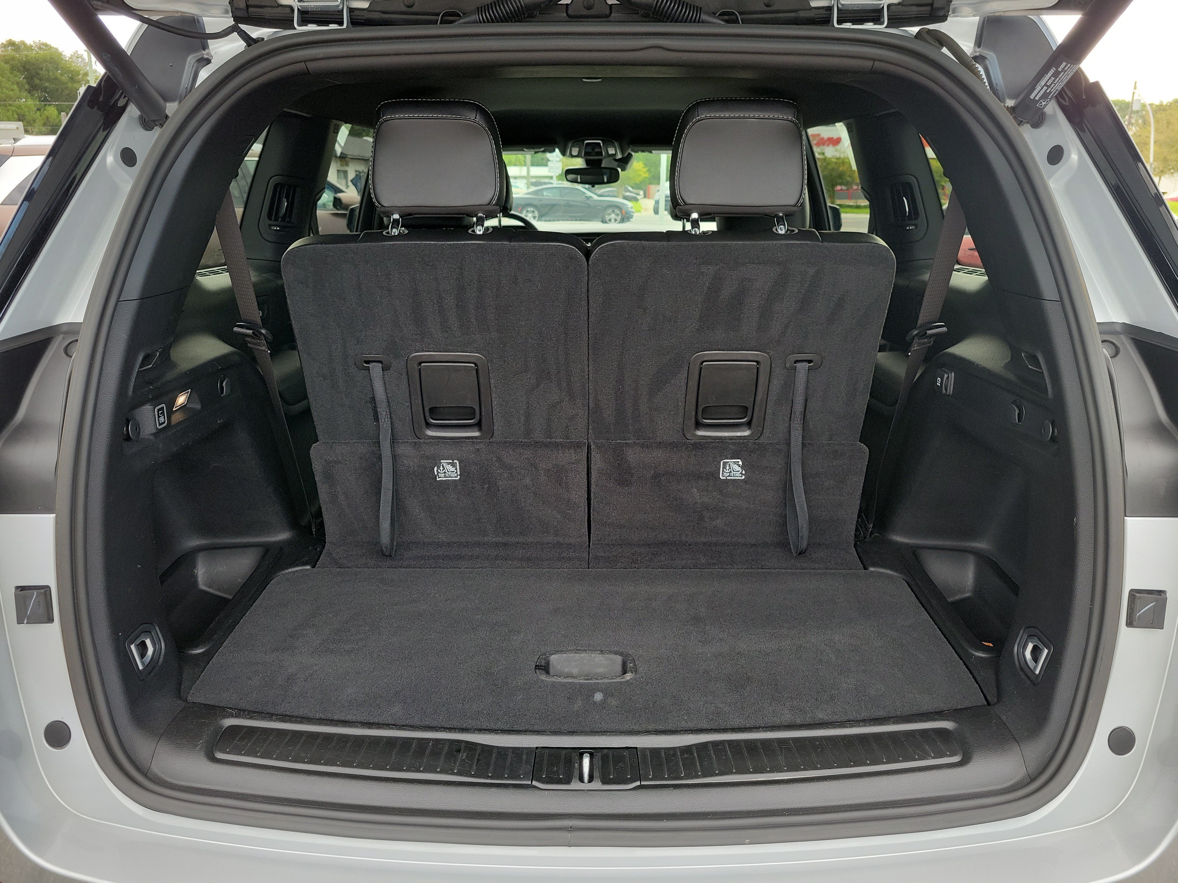Used 2024 Jeep Grand Cherokee L Limited RWD image 14