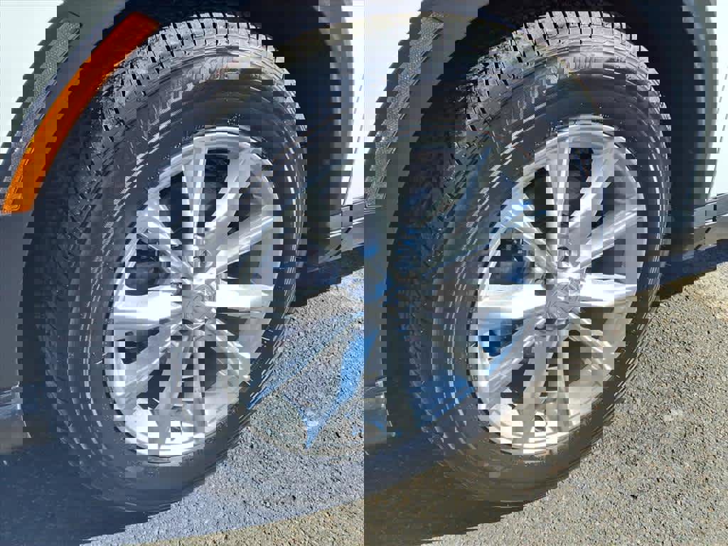 Used 2024 Honda CR-V EX image 8