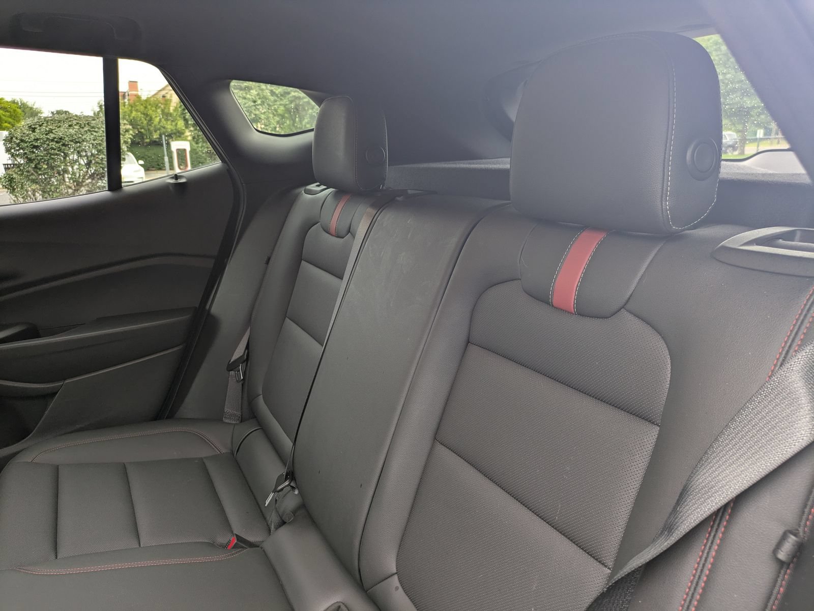 Used 2024 Chevrolet Trax RS w/ Sunroof Package FWD image 13