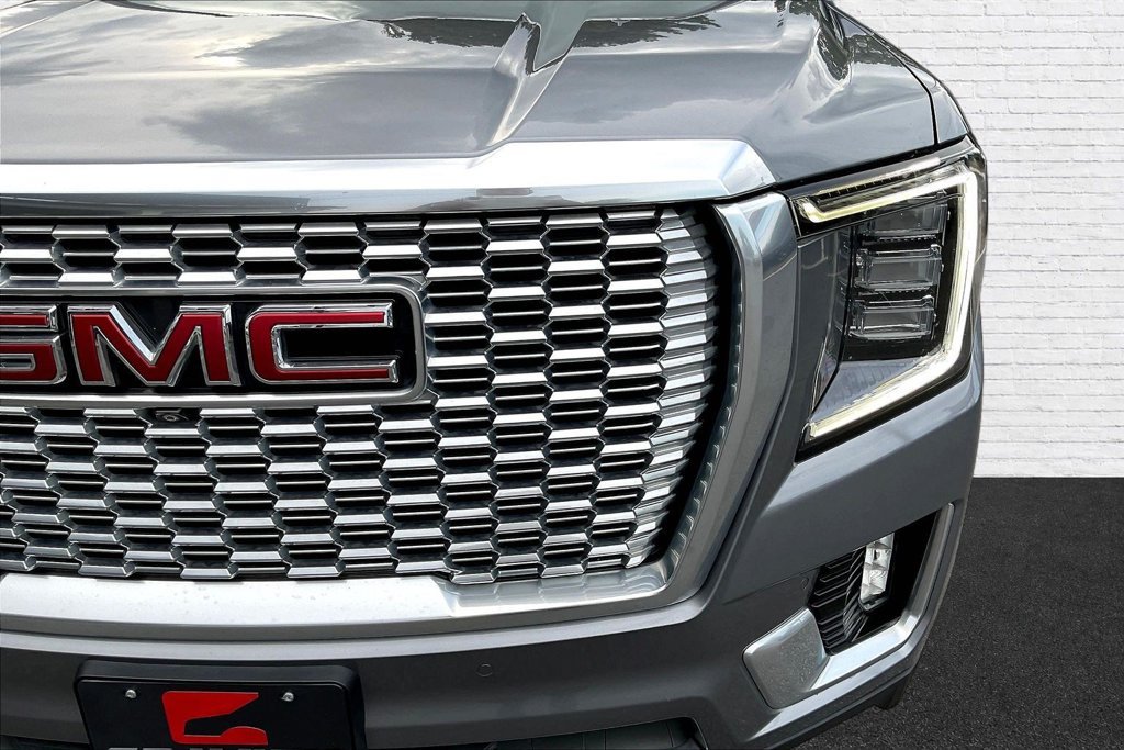 Used 2022 GMC Yukon XL Denali RWD image 26