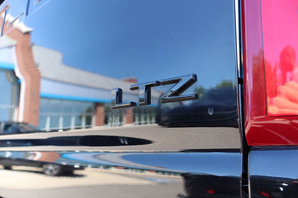 Used 2021 Chevrolet Silverado 2500 LTZ w/ LTZ Plus Package image 43