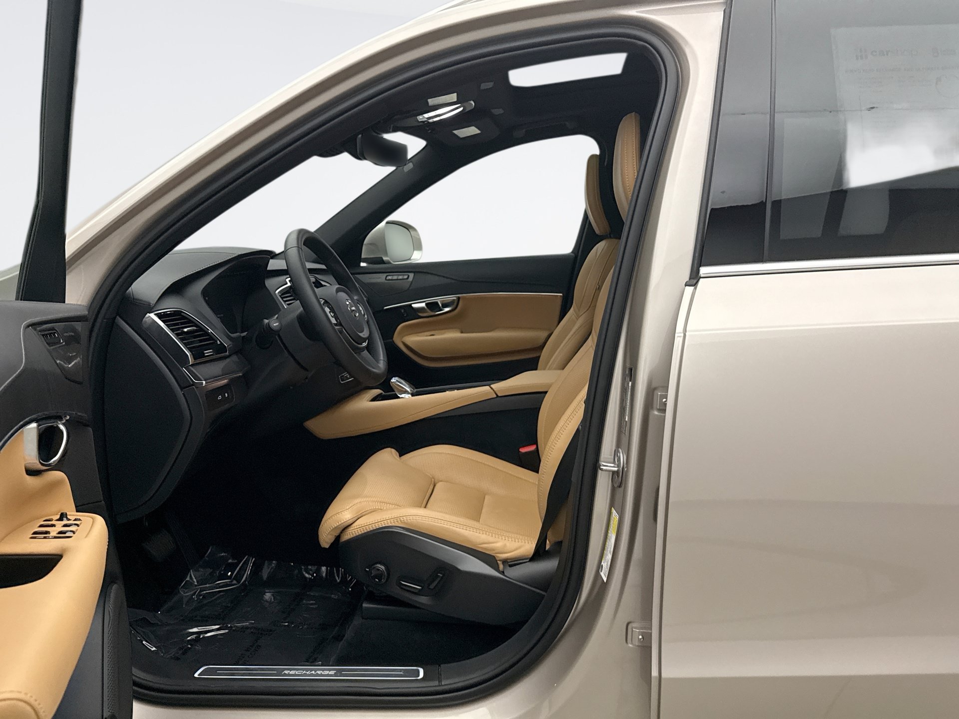 Used 2024 Volvo XC90 T8 Ultimate w/ Protection Package AWD/4WD image 11