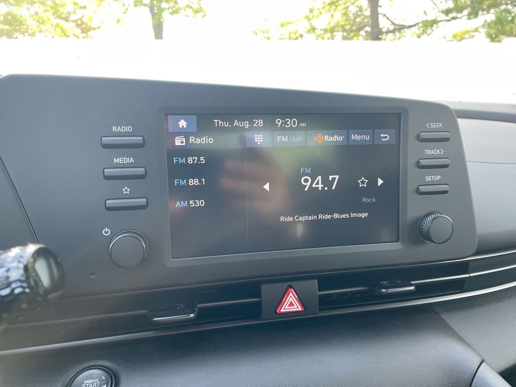 Used 2025 Hyundai Elantra Sport image 42