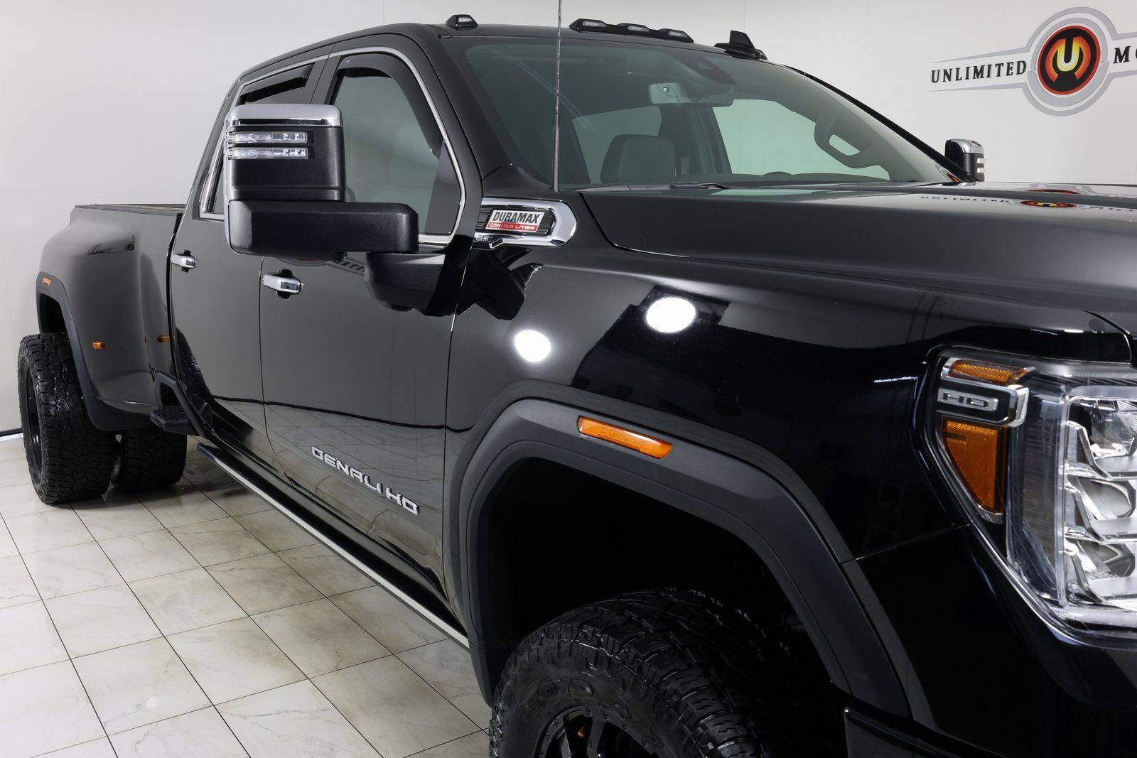 Used 2022 GMC Sierra 3500 Denali image 38