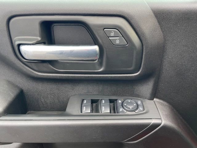 Used 2025 Chevrolet Silverado 2500 Custom w/ Custom Convenience Package image 11