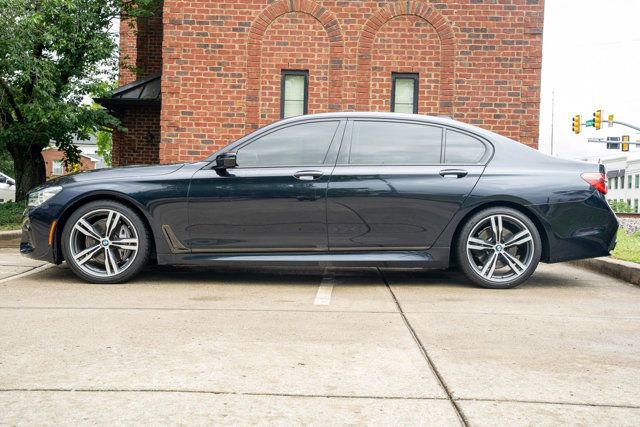 Used 2019 BMW 740i w/ Executive Package RWD image 58