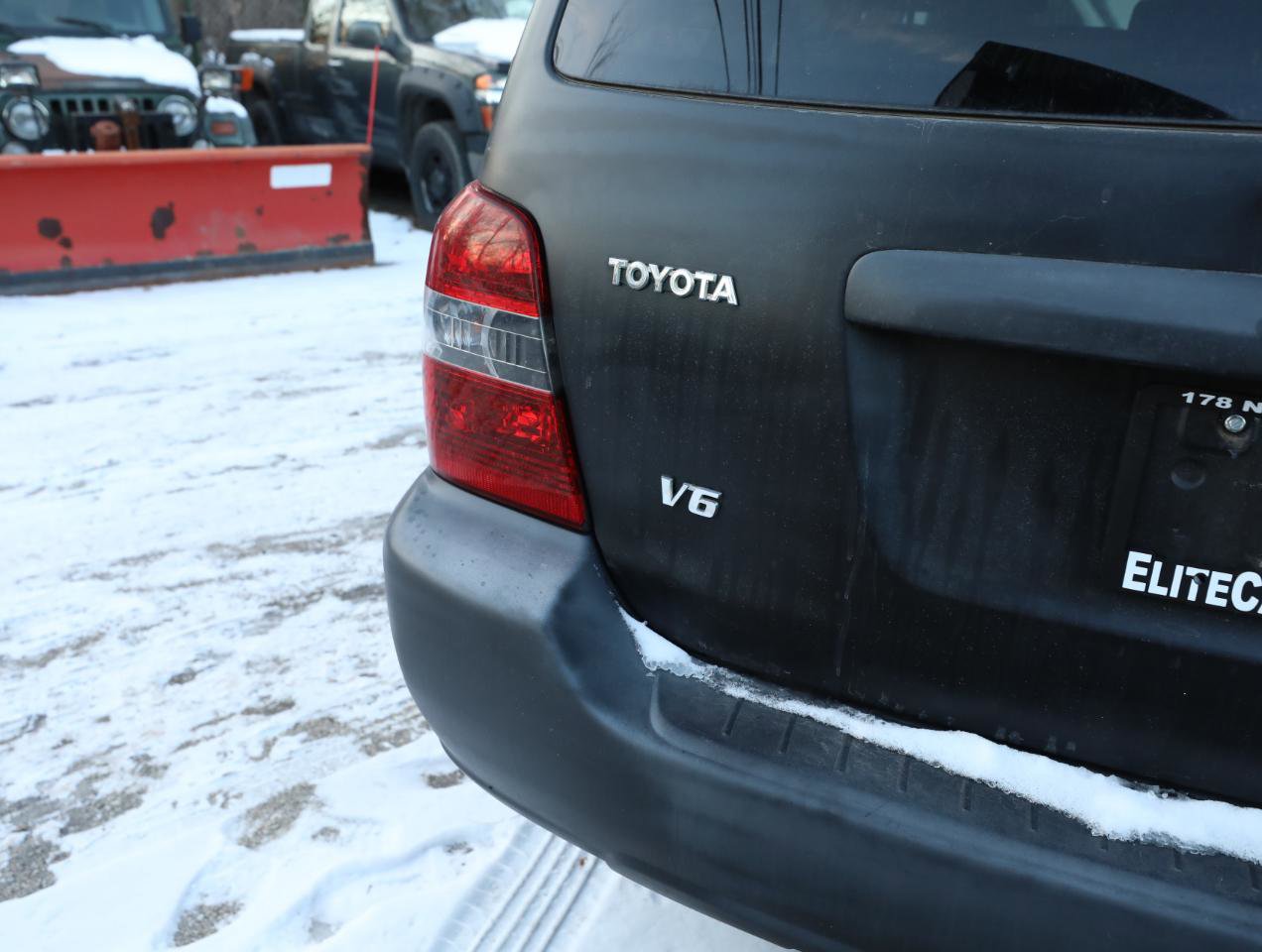 Used 2004 Toyota Highlander 2WD V6 image 8